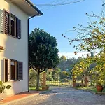 Gorgeous In With House A Panoramic View Lari