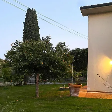 Gorgeous In With House A Panoramic View