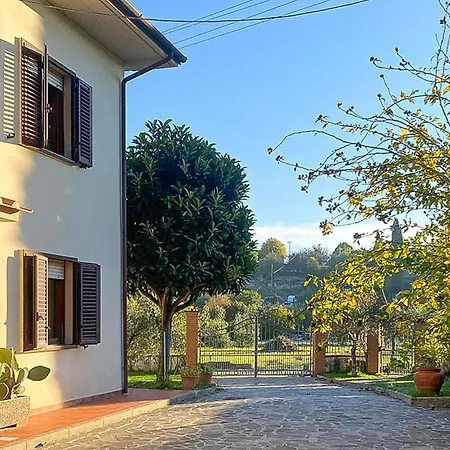 Gorgeous In With House A Panoramic View Lari