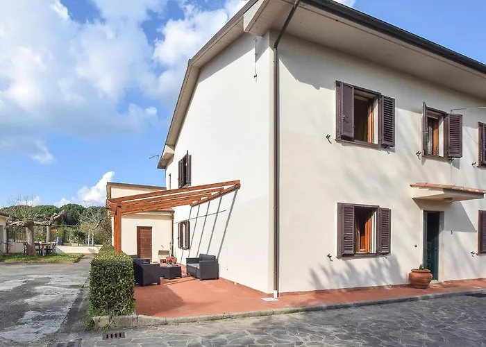 Gorgeous In With House A Panoramic View *